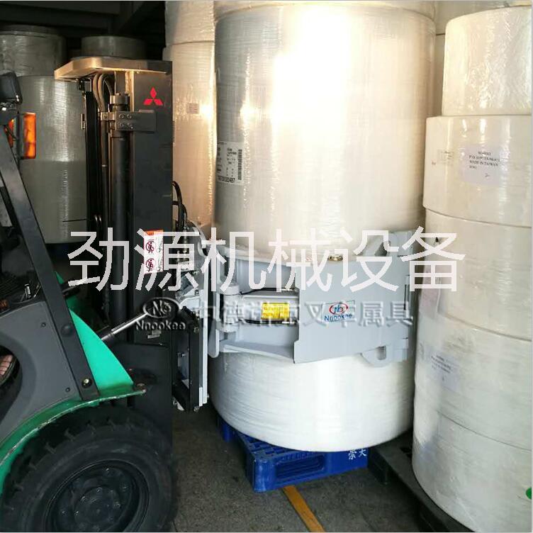 叉車圓抱夾圓紙抱車紙卷搬運(yùn)圓抱車叉車屬具抱夾