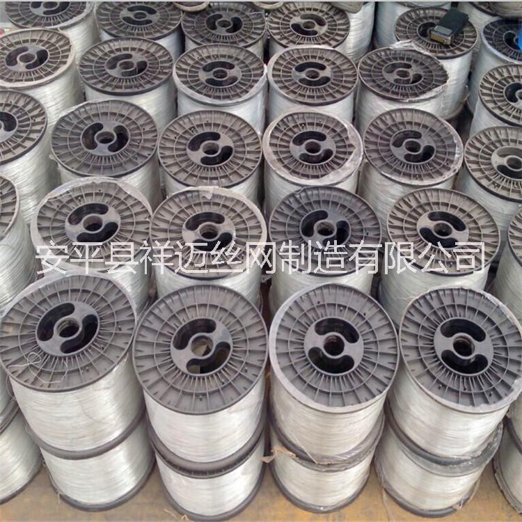 廠家供應(yīng)24號(hào)鍍鋅鐵絲 0.55mm軸裝鐵絲 25號(hào)0.5mm柔軟黑鐵絲