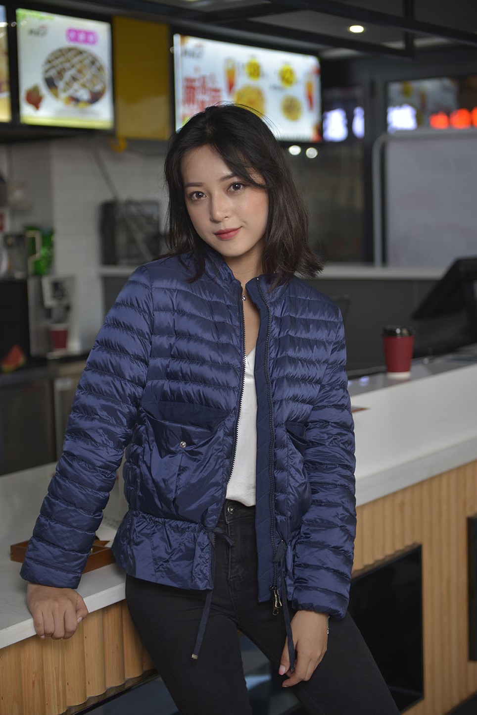 品牌羽絨服貼牌圖片