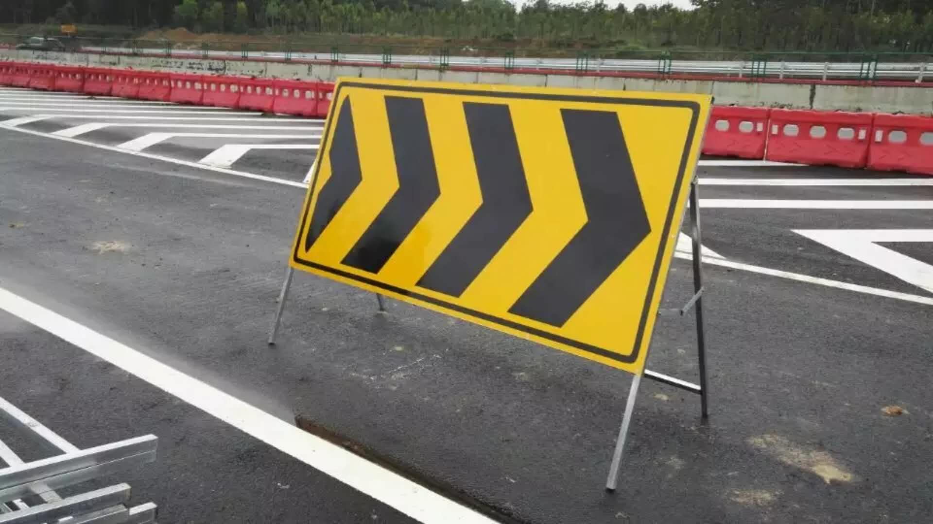 西藏交通标志牌拉萨反光标牌宁夏道路标牌银川驾校标牌石嘴山广告标牌吴忠标志牌固原道路标牌喀什标牌厂家中卫标志图片