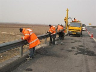 波形護(hù)欄板圖片/波形護(hù)欄板樣板圖 (2)