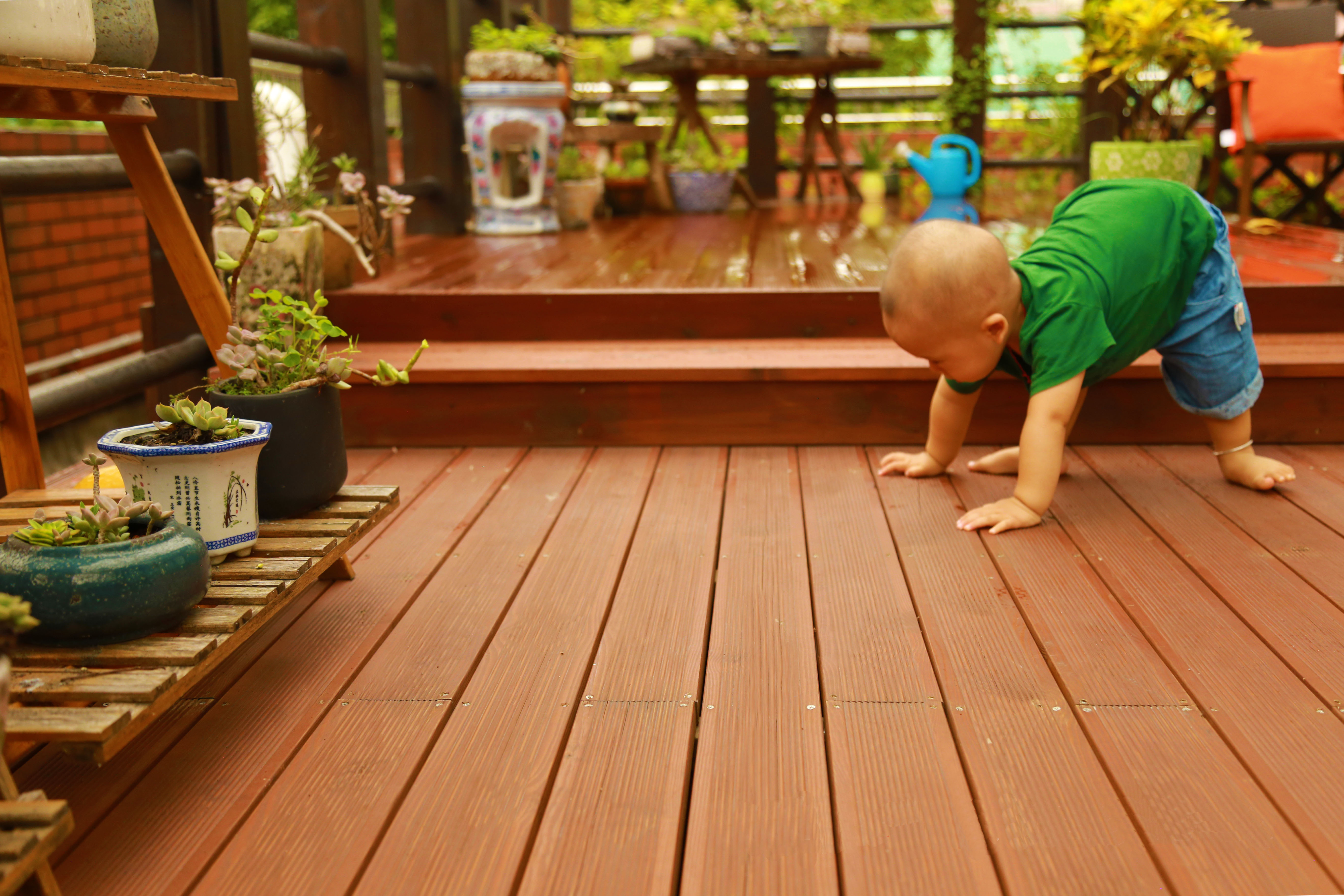 別墅景觀設(shè)計|防腐木涼亭|防腐木花架|假山水池|木屋