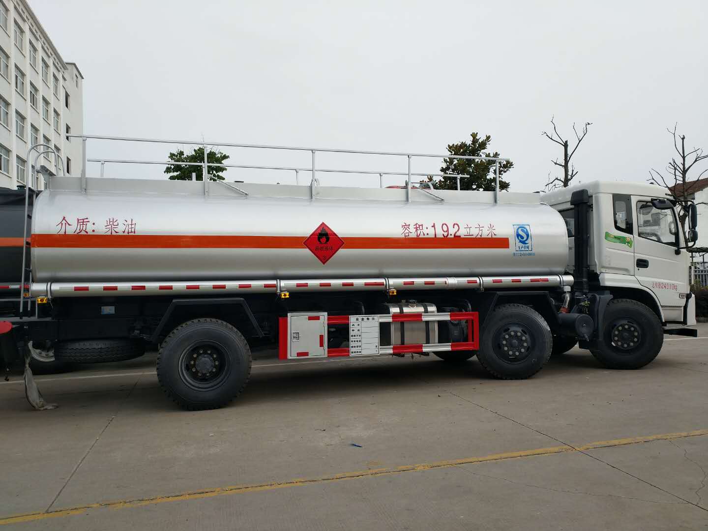油罐車圖片/油罐車樣板圖 (3)