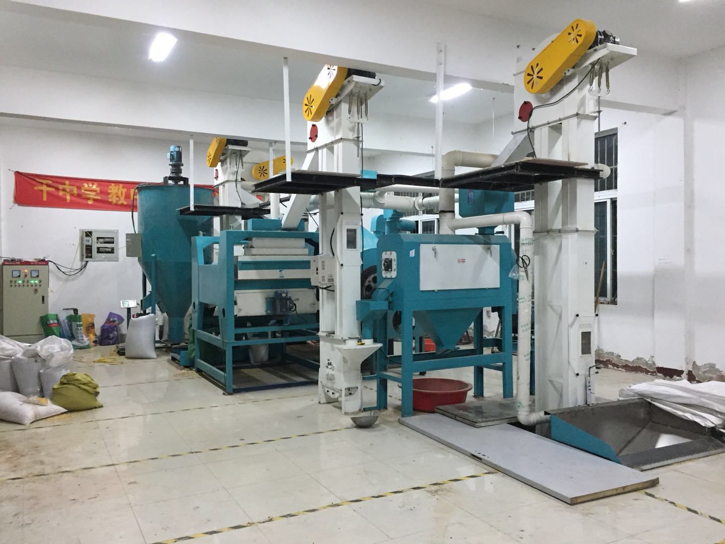 鴿糧拋光機_ 鴿糧拋光機_鴿糧機械_廠家直銷_大量供應鴿糧機械