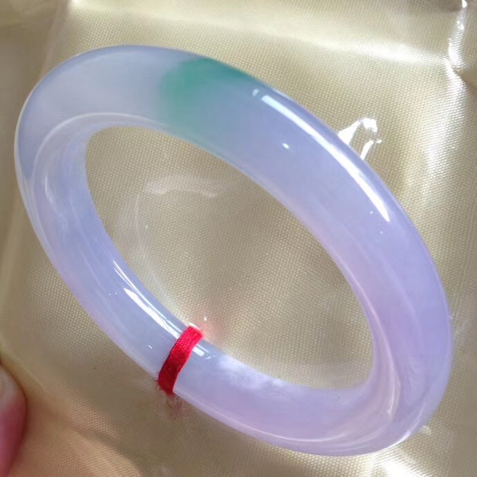 玉名坊新品翡翠手鐲春彩圓條圖片/玉名坊新品翡翠手鐲春彩圓條樣板圖 (1)