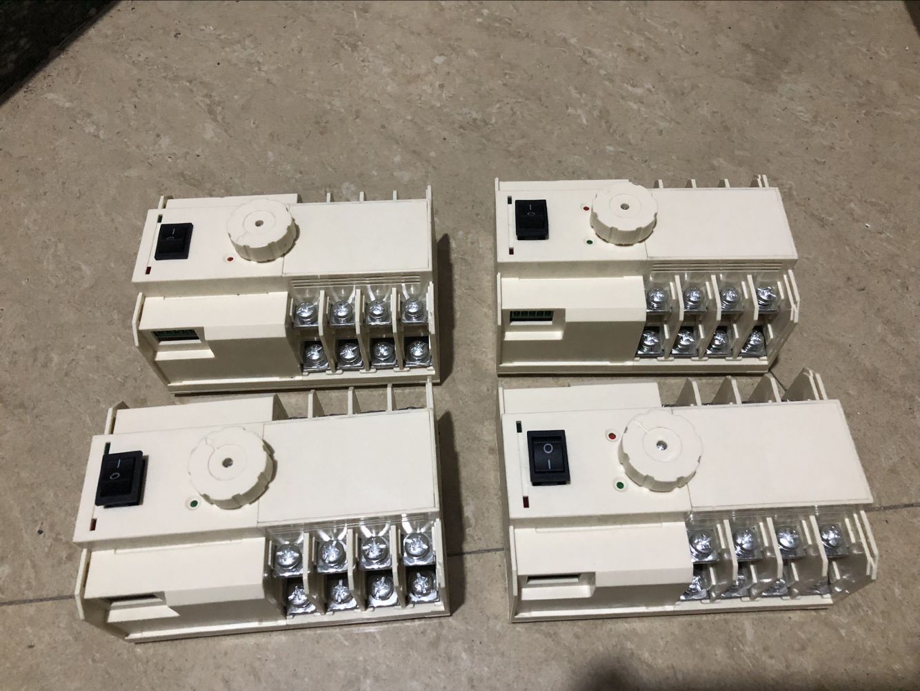 隔離雙電源圖片/隔離雙電源樣板圖 (2)