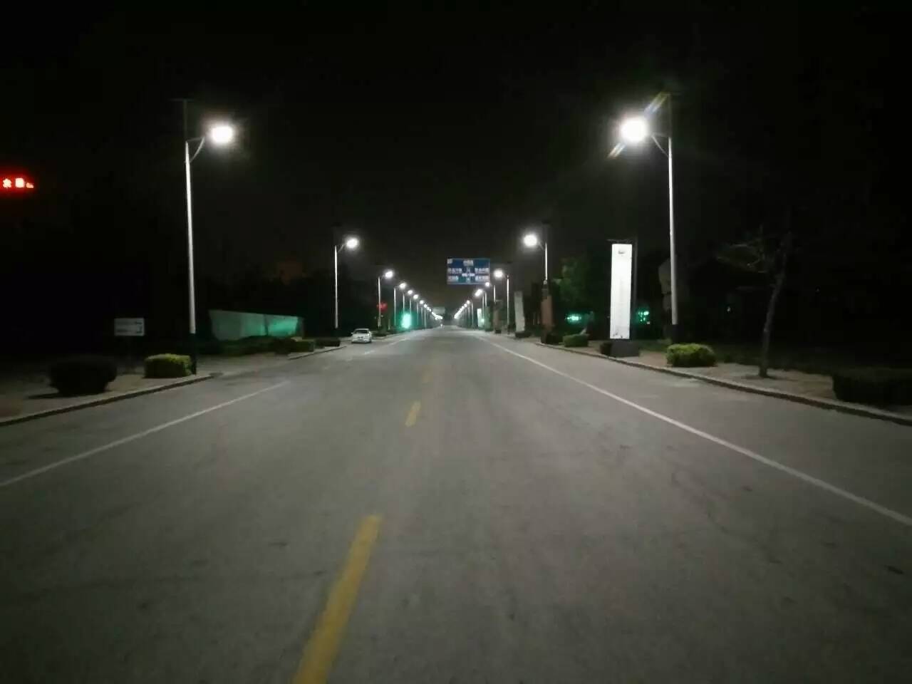 福建圆型LED路灯厂家直销 福建圆型LED路灯工厂 福建圆型LED路灯 福建圆型LED路灯工厂 圆型路灯图片