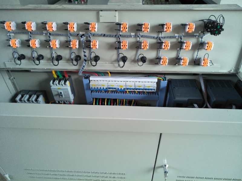 合肥操控臺圖片/合肥操控臺樣板圖 (1)