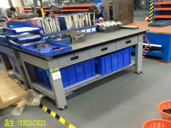 鉗工桌圖片/鉗工桌樣板圖 (2)