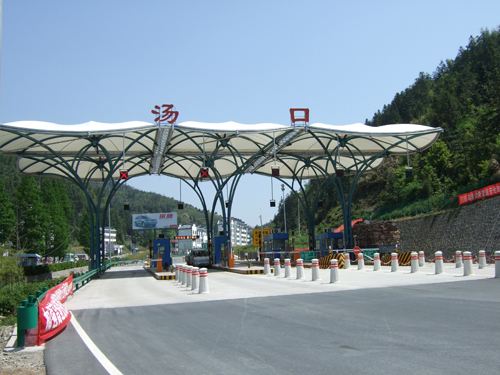 四川收費(fèi)處過(guò)道膜結(jié)構(gòu) 膜結(jié)構(gòu)車棚 成都煜熠建筑歡迎廣大用戶來(lái)電咨詢 膜結(jié)構(gòu)棚 公園過(guò)道膜結(jié)構(gòu) 收費(fèi)處膜結(jié)構(gòu)