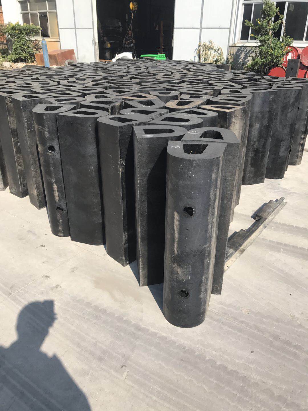 空心D100型橡膠防護(hù)舷圖片/空心D100型橡膠防護(hù)舷樣板圖 (1)