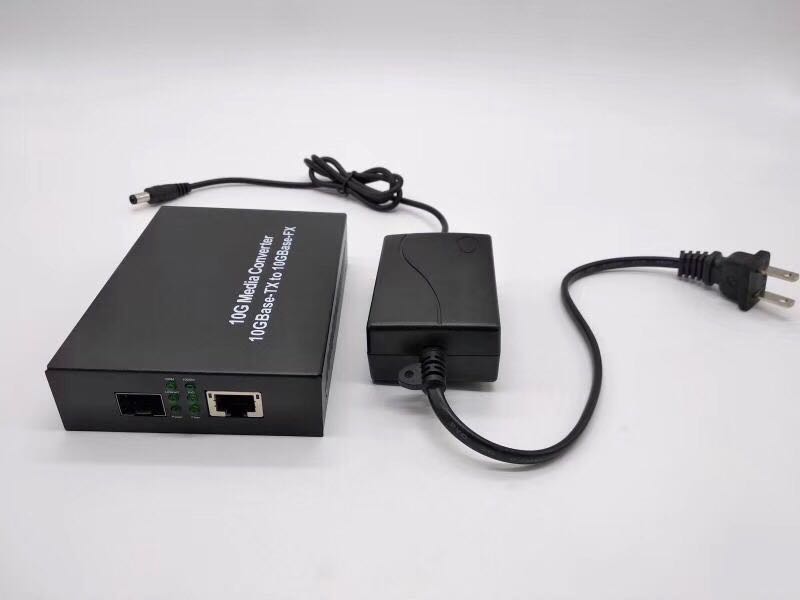 供應(yīng)深圳10G收發(fā)器廠家熱銷萬兆光端轉(zhuǎn)換器HD萬兆收發(fā)器供應(yīng)商報(bào)價(jià)