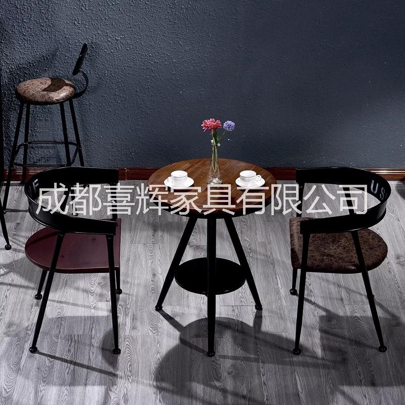 工業(yè)風(fēng)餐桌椅圖片/工業(yè)風(fēng)餐桌椅樣板圖 (1)