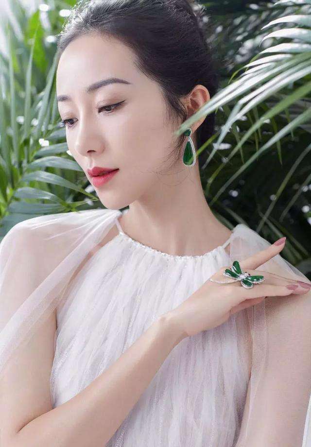 雜志廣告軟植入圖片/雜志廣告軟植入樣板圖 (1)