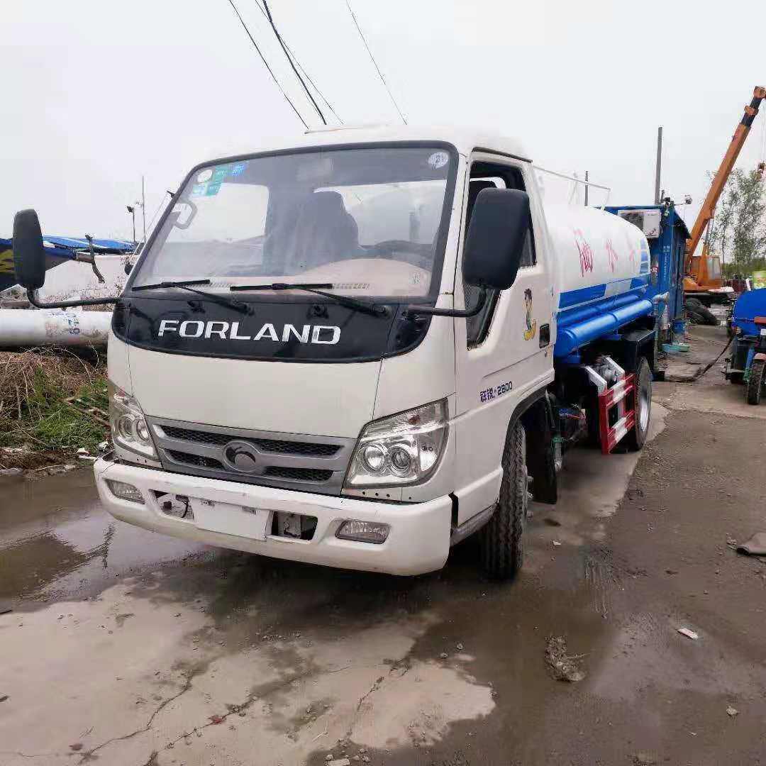山東灑水車(chē) 山東二手灑水車(chē)交易市場(chǎng) 3噸灑水車(chē)價(jià)格5噸灑水車(chē)廠(chǎng)家價(jià)格 山東灑水車(chē)生產(chǎn)廠(chǎng)家二手交易市場(chǎng)
