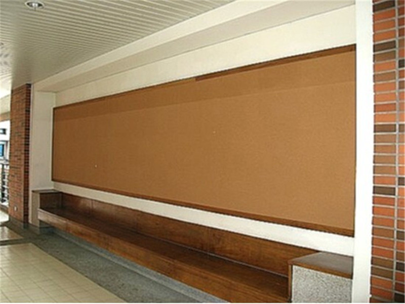 10mm木質(zhì)邊框軟木留言板易安裝插釘無(wú)痕跡廠(chǎng)家直銷(xiāo)