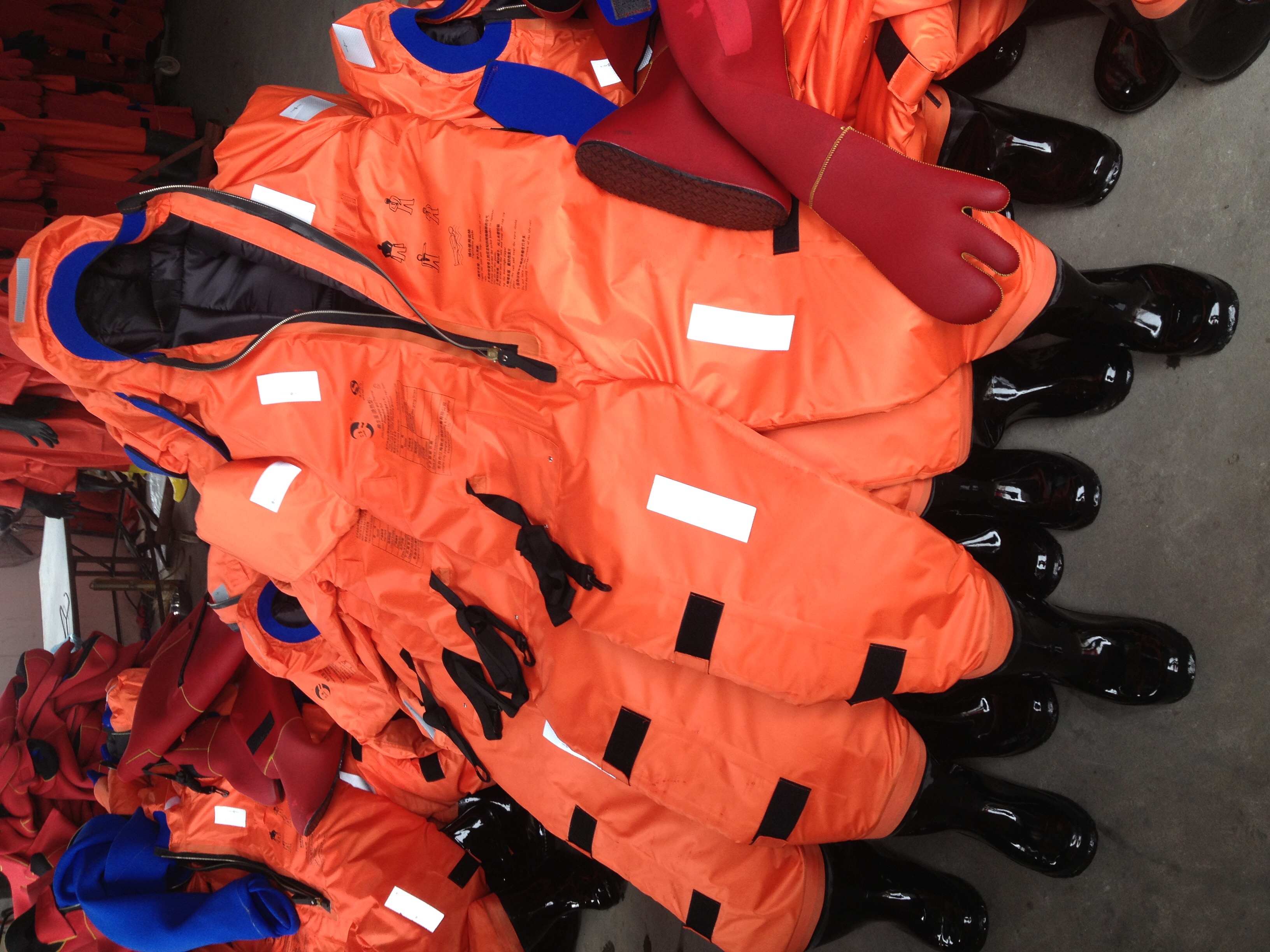 絕熱型浸水保溫服圖片/絕熱型浸水保溫服樣板圖 (3)