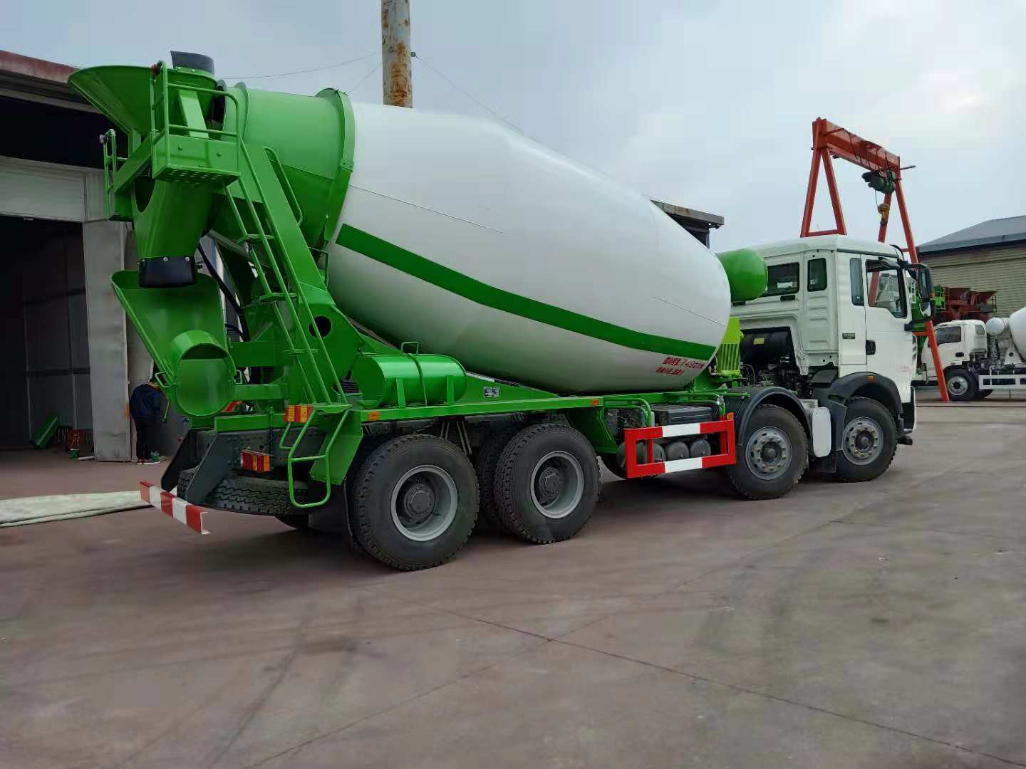 中國重汽豪沃12方混凝土攪拌車圖片/中國重汽豪沃12方混凝土攪拌車樣板圖 (2)