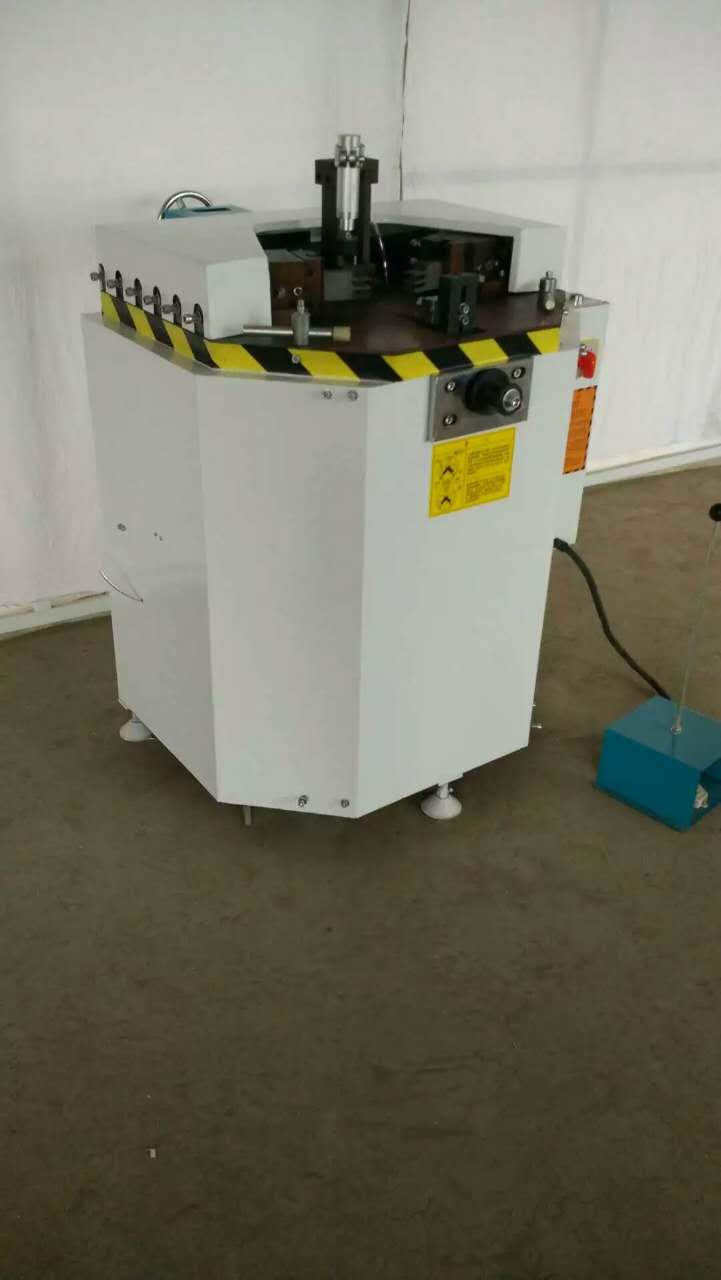 廠家供應斷橋鋁組角機，一臺組角機需要多少錢，斷橋鋁門窗設備全套價格，整套鋁合金機器報價