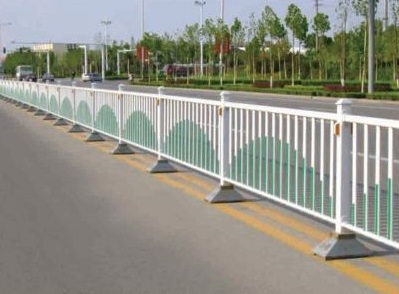 道路護(hù)欄定制圖片/道路護(hù)欄定制樣板圖 (2)