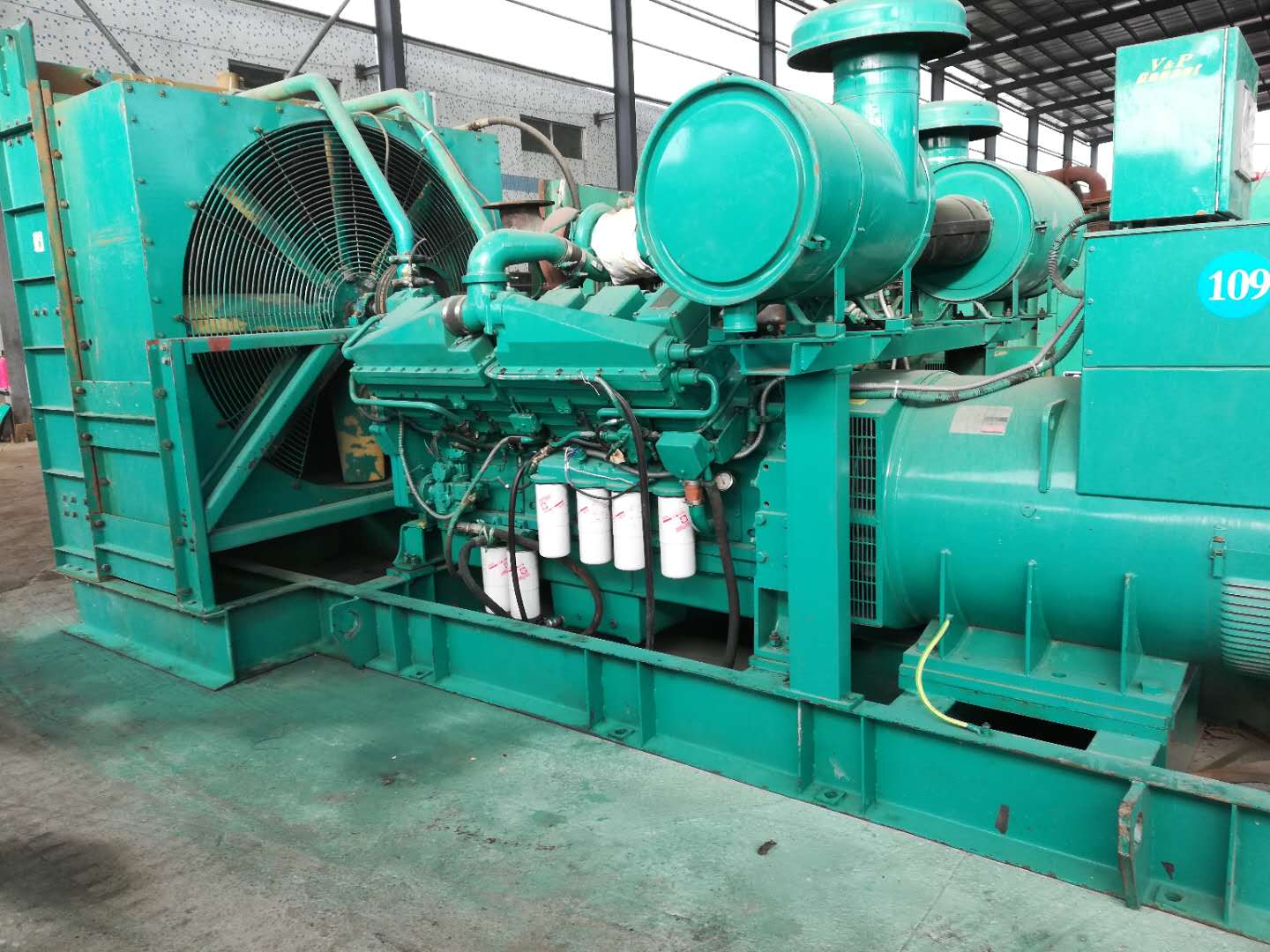 低油耗發(fā)電機圖片/低油耗發(fā)電機樣板圖 (4)