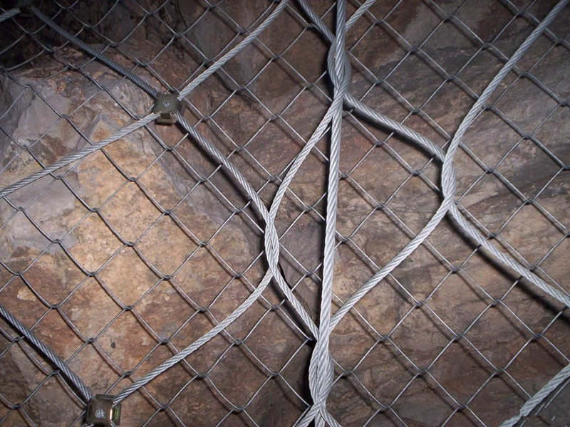 柔性防護網(wǎng)要如何選購