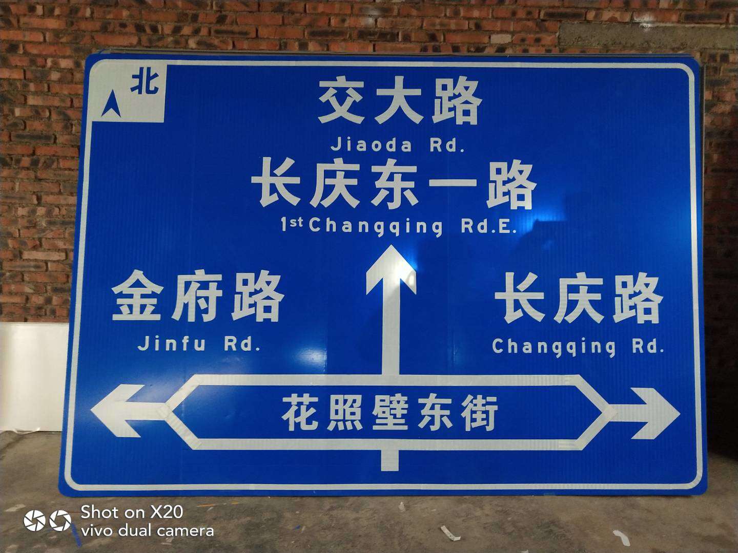 樂山天網(wǎng)卡口桿廠家加工定制