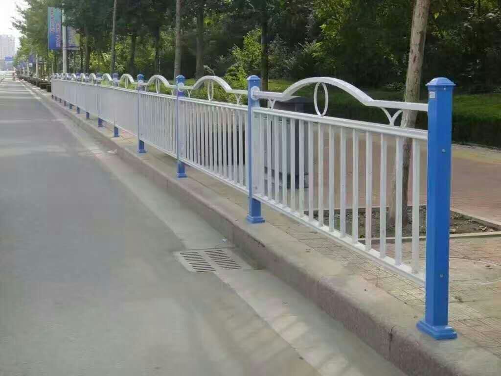 鋅鋼道路護(hù)欄圖片/鋅鋼道路護(hù)欄樣板圖 (4)