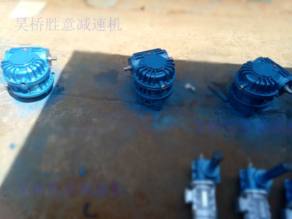 蝸輪減速機(jī)CWS圖片/蝸輪減速機(jī)CWS樣板圖 (2)