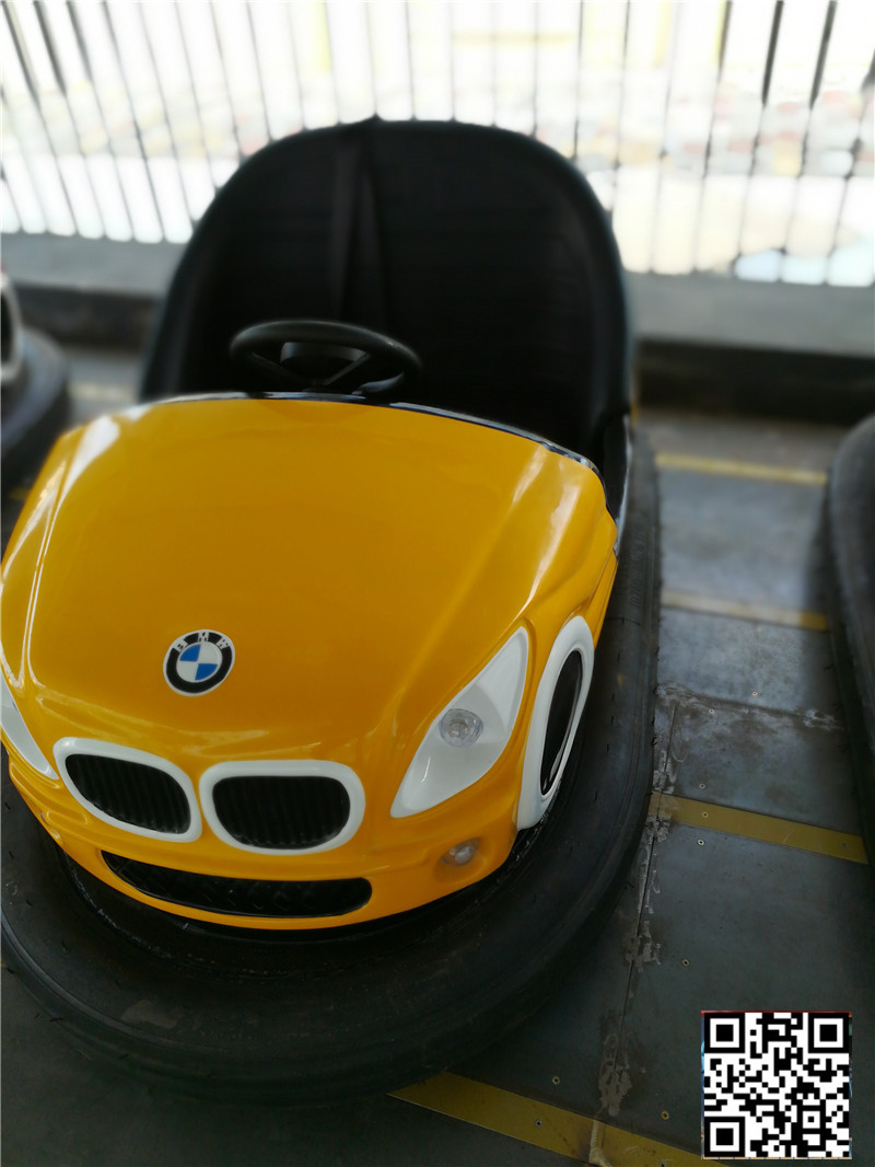 新款地網(wǎng)碰碰車圖片