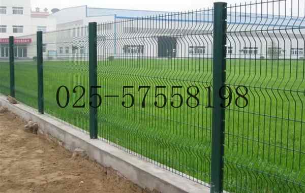 廠區(qū)隔離網，工廠圍欄價格