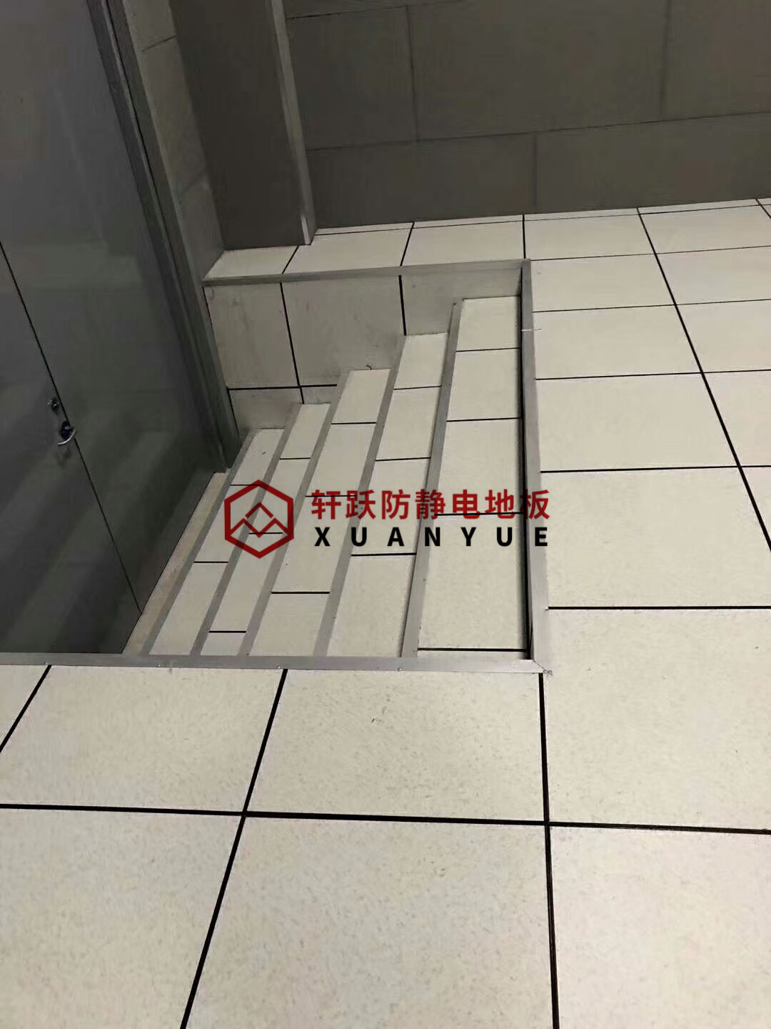 平頂山全鋼防靜電地板,全鋼陶瓷電地板價格,pvc防靜電地板