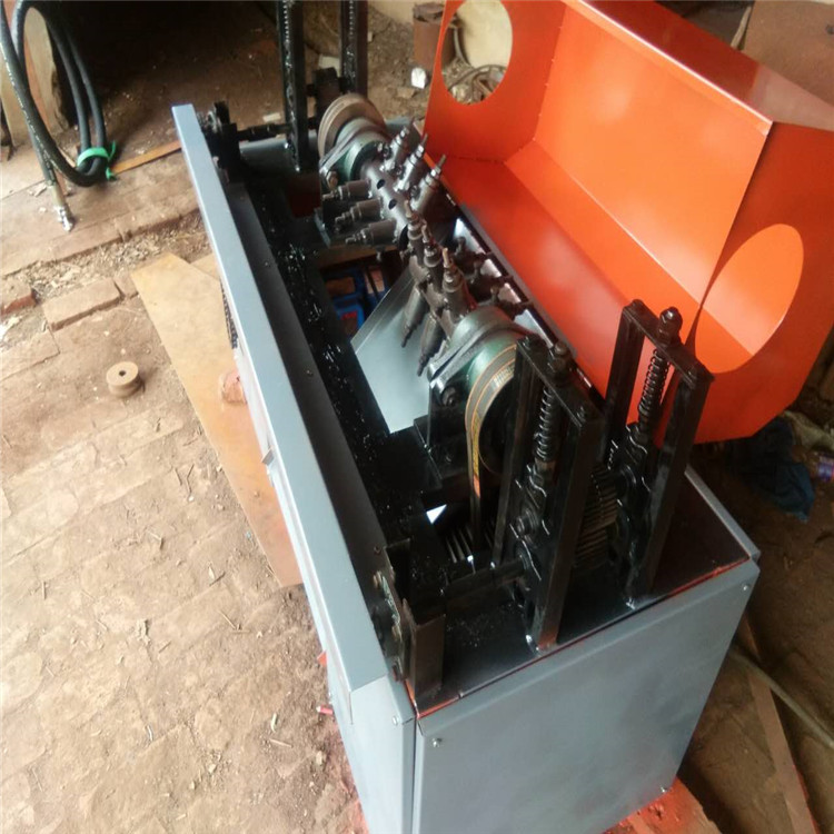 鋼筋除銹機圖片/鋼筋除銹機樣板圖 (3)