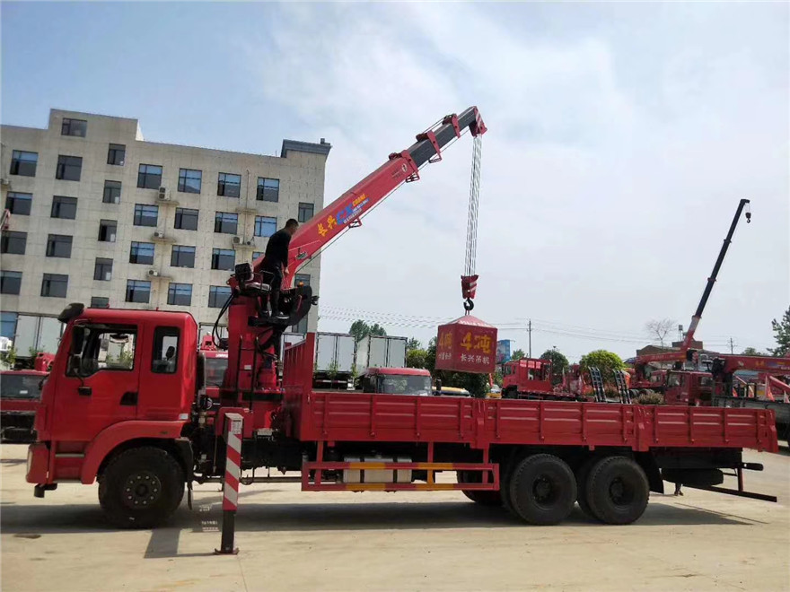 長興12噸隨車吊圖片