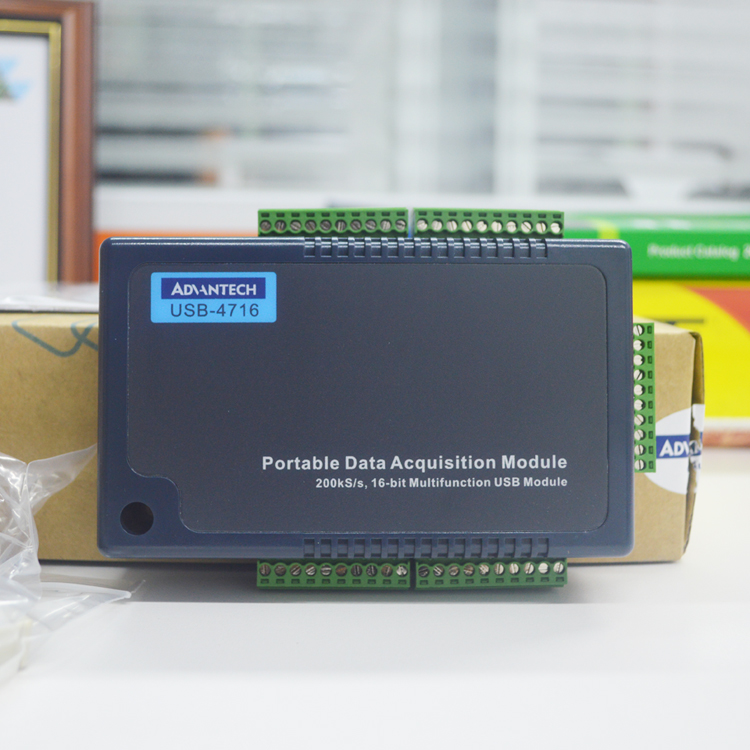 供應(yīng)臺灣研華USB-4718 8通道熱電偶輸入模塊價格