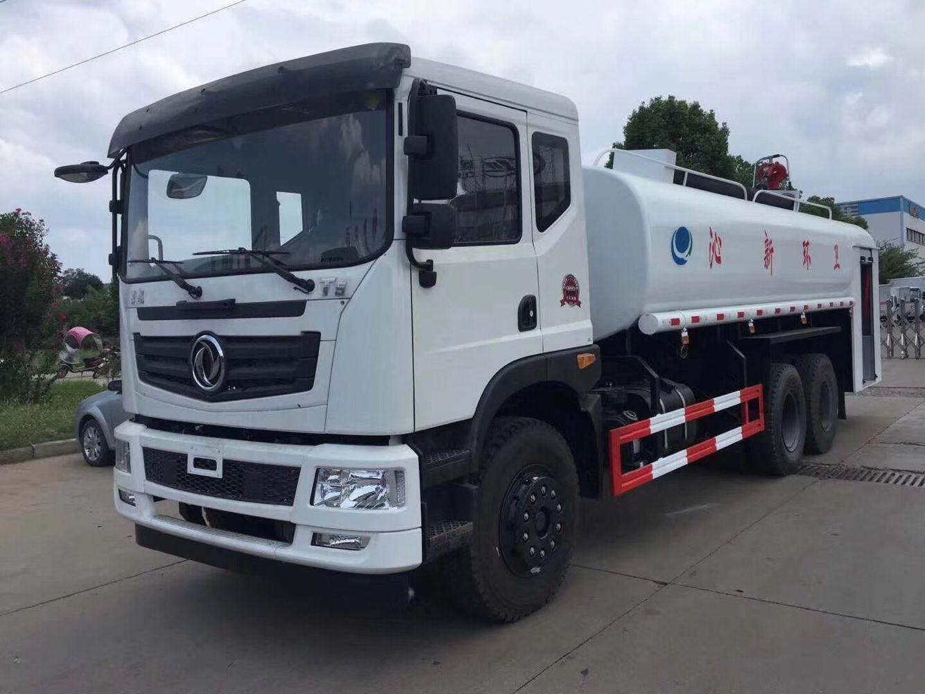 綠化噴灑車,灑水車圖片