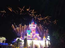 主題樂(lè)園燈光秀