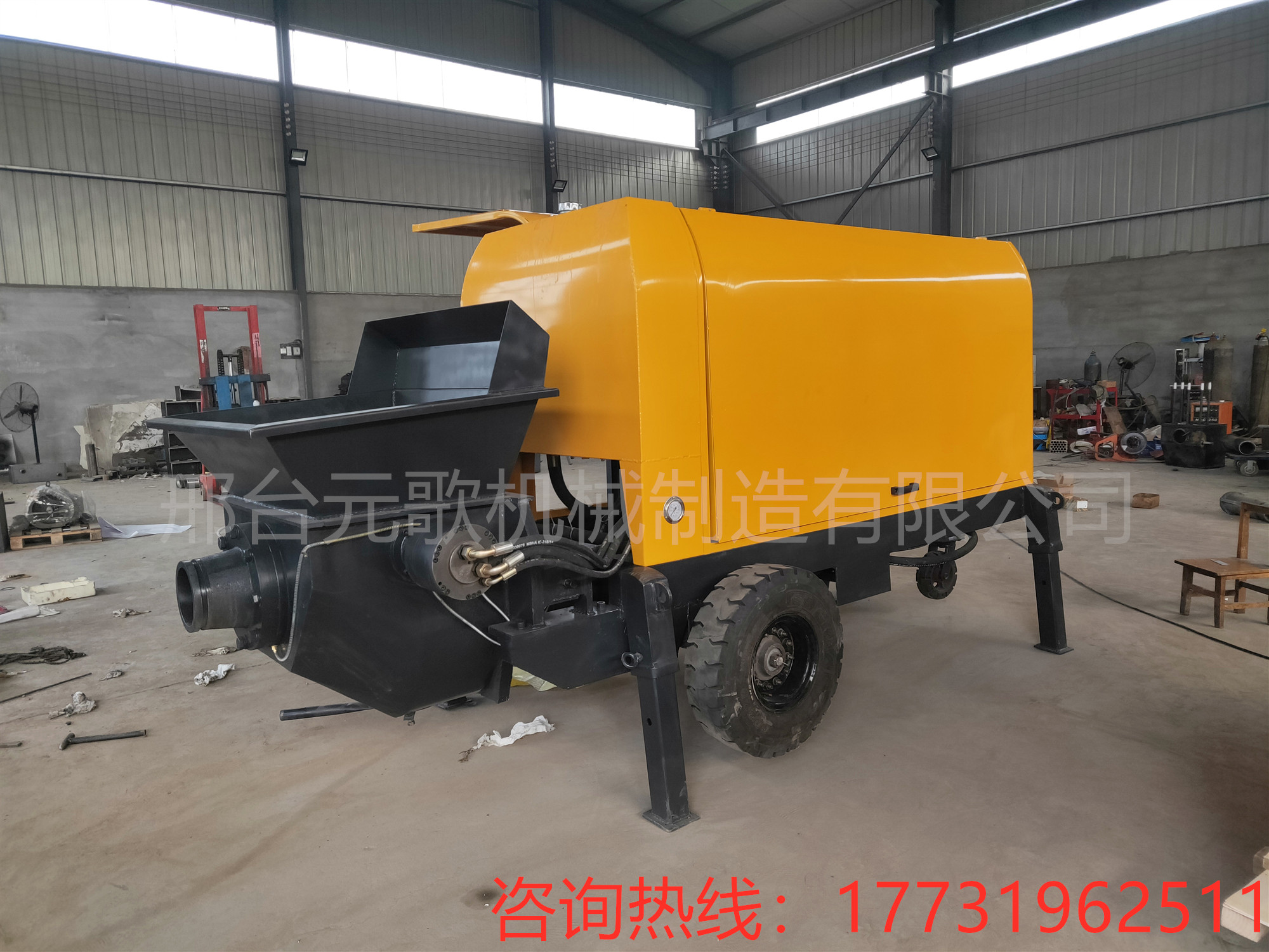 小型液壓二次構(gòu)造混凝土輸送泵圖片