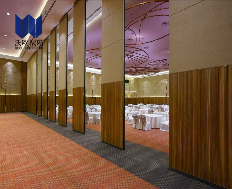 酒店移動折疊隔斷生產(chǎn)廠家