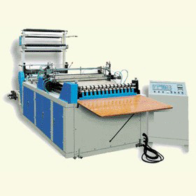 PVC拉鏈袋熱水袋制袋機(jī)-  拉鏈袋熱水袋制袋機(jī)-