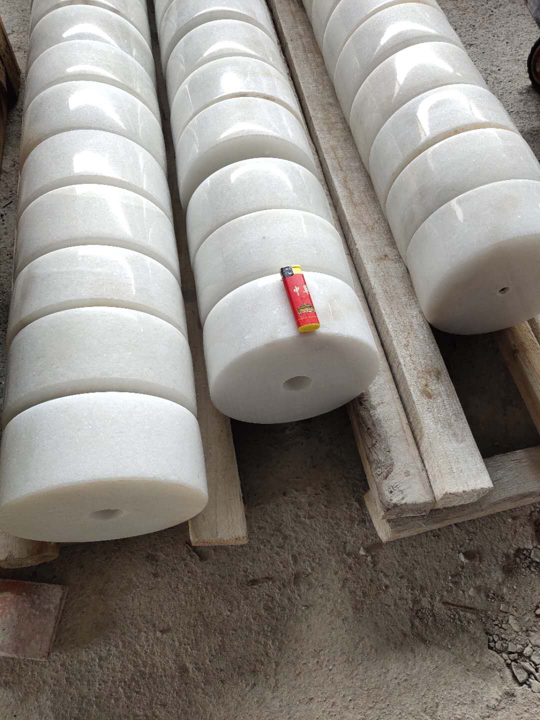 大理石圓臺(tái)圖片/大理石圓臺(tái)樣板圖 (1)