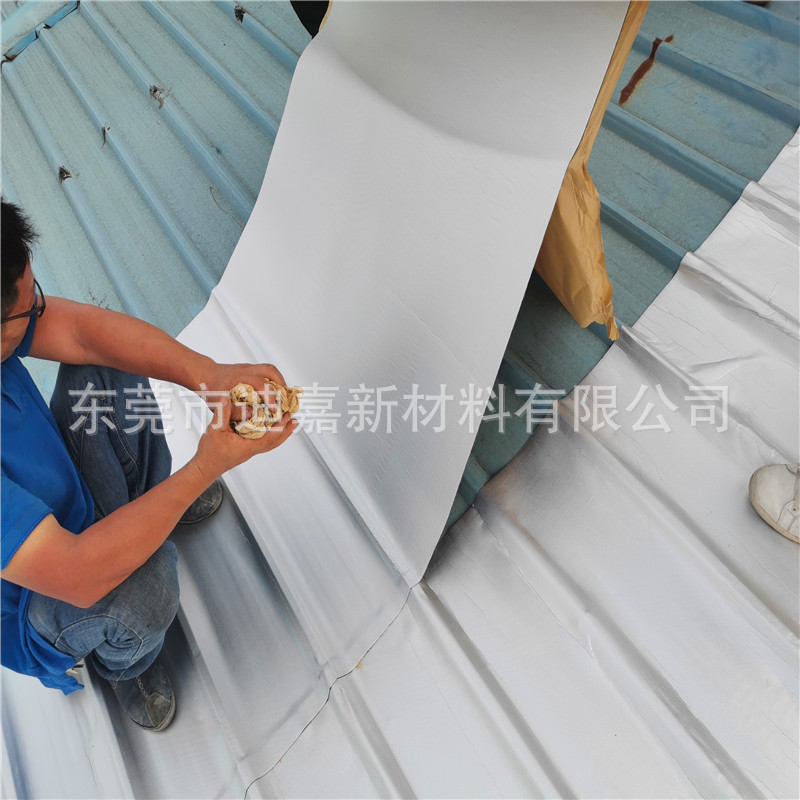 清遠(yuǎn)廠家定制生產(chǎn) 鋁箔隔熱膜 樓頂隔熱材料