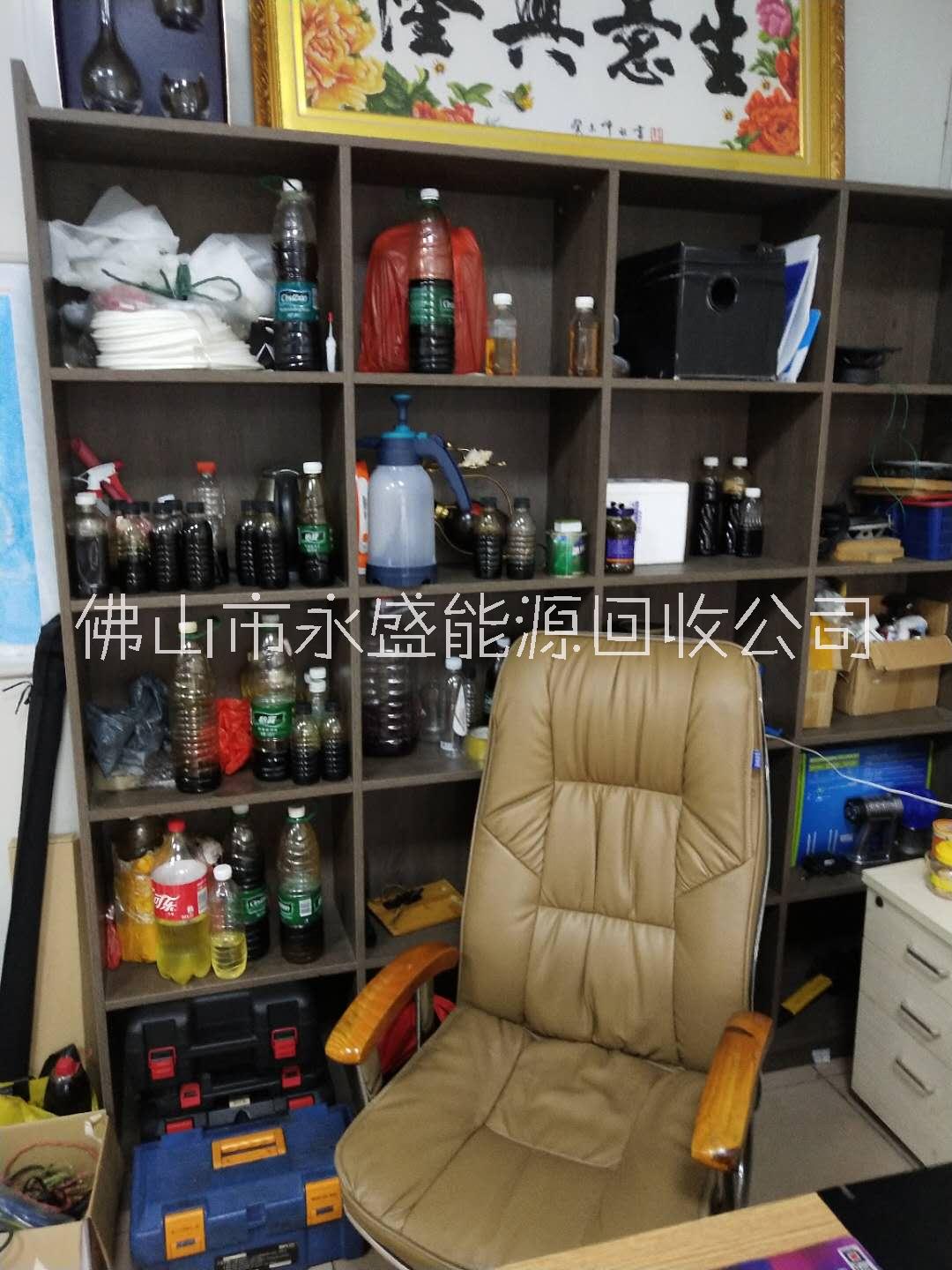 工業(yè)廢油圖片/工業(yè)廢油樣板圖 (2)