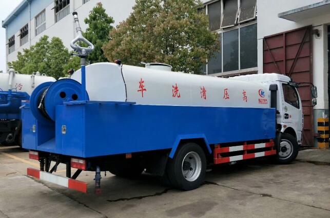 東風(fēng)大多利卡清洗吸污車圖片/東風(fēng)大多利卡清洗吸污車樣板圖 (2)