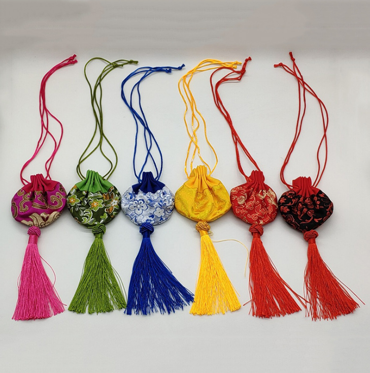 端午節(jié)刺繡香包圖片/端午節(jié)刺繡香包樣板圖 (2)