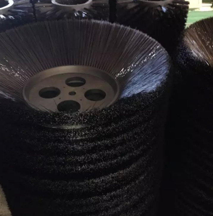 廠家批發(fā) 環(huán)衛(wèi)毛刷 圓盤刷 掃雪車*毛刷 專業(yè)刷子 量大價(jià)優(yōu)