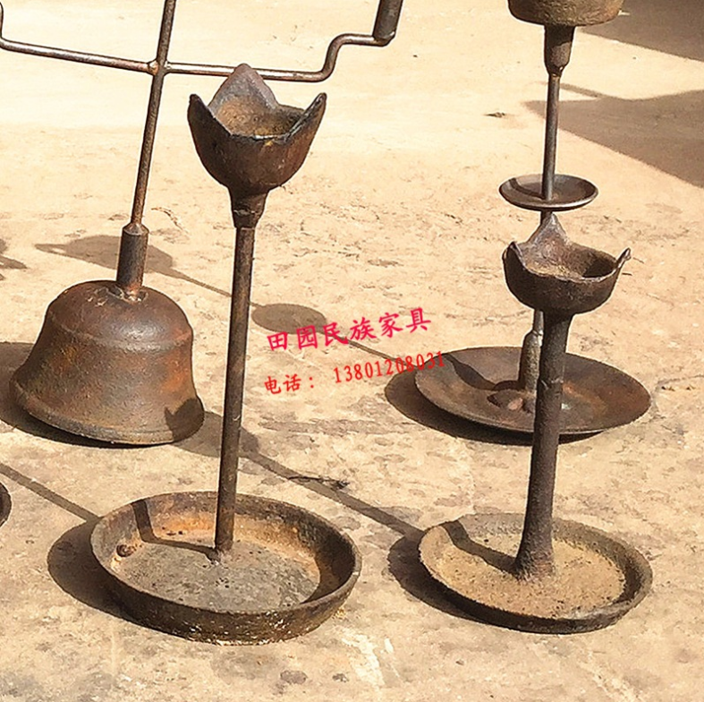 雕花鐵藝燭臺圖片/雕花鐵藝燭臺樣板圖 (4)