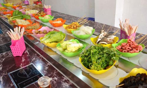 麻小欣旋轉(zhuǎn)小火鍋圖片