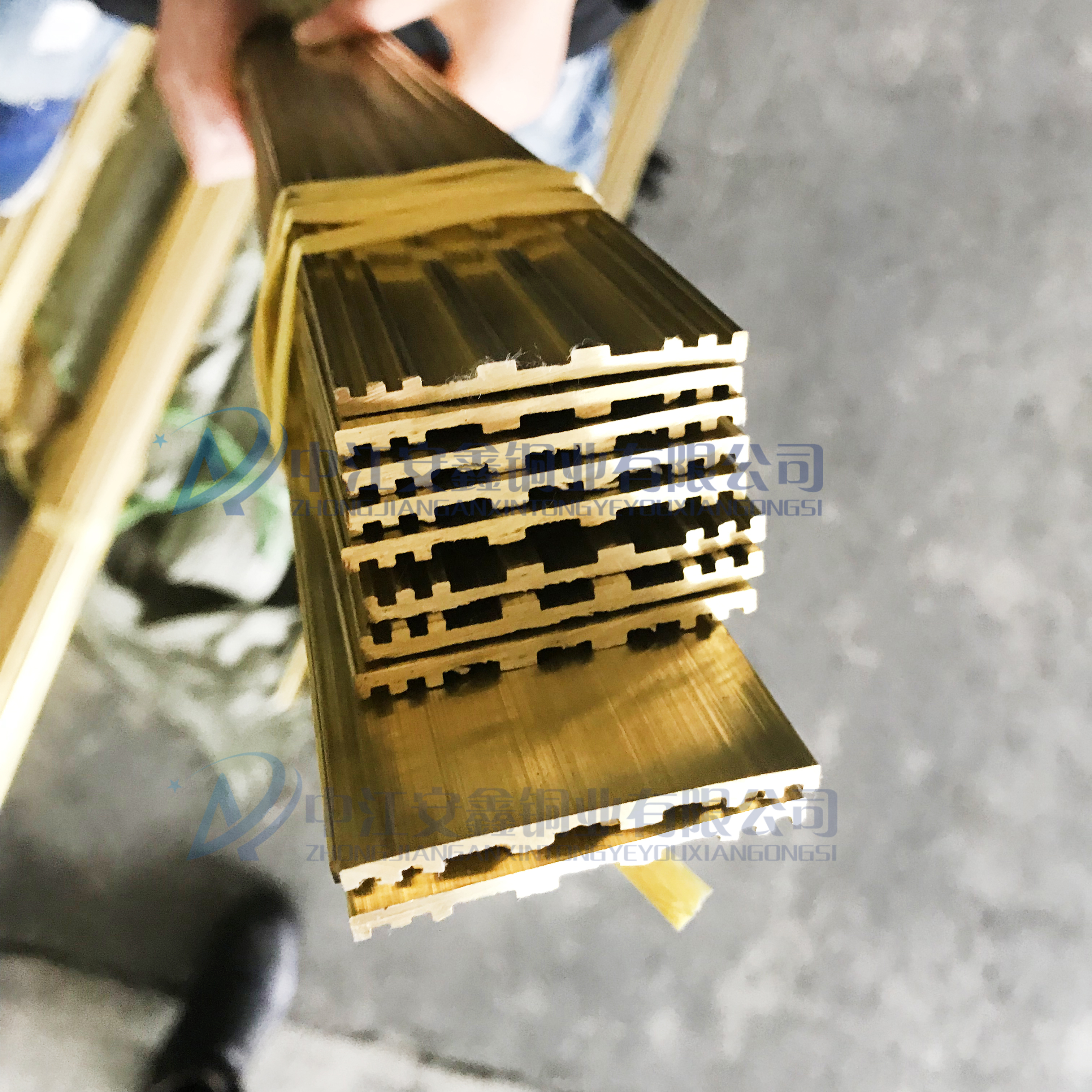 樓梯防滑銅條圖片/樓梯防滑銅條樣板圖 (3)