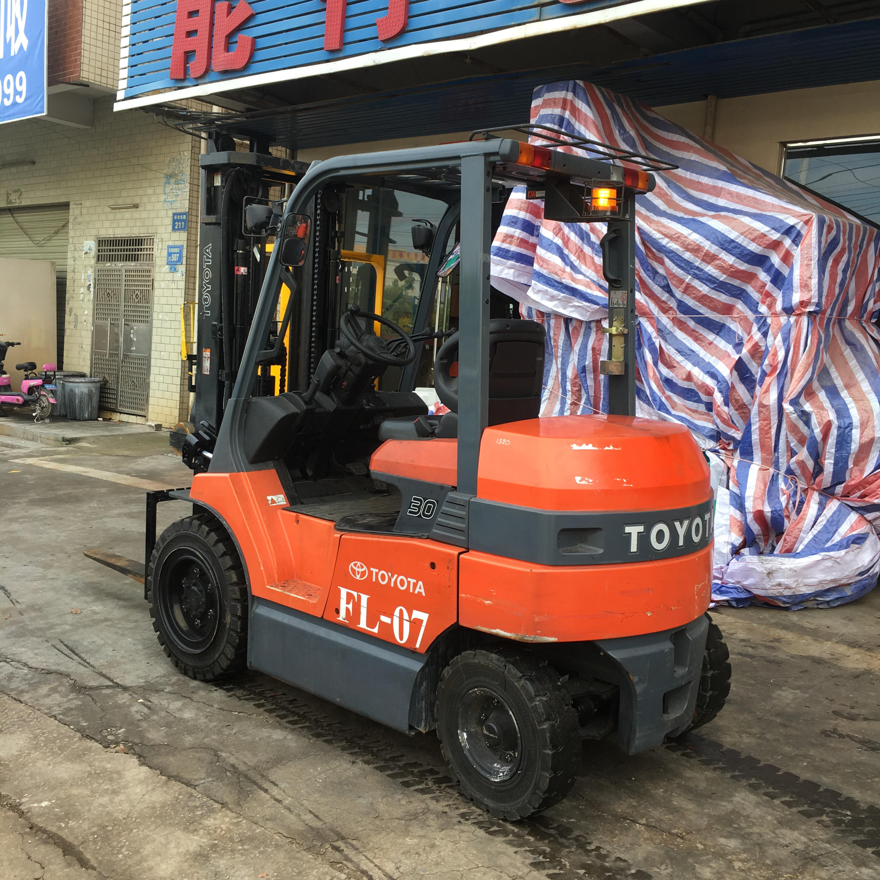 3噸豐田叉車 3噸TOYOTA圖片